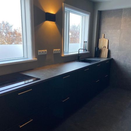 Perfectly Located 3 Bedroom Design Apartment 阿克雷里 外观 照片