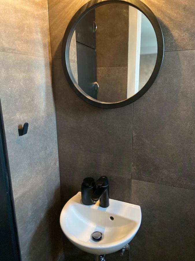 Perfectly Located 3 Bedroom Design Apartment 阿克雷里 外观 照片
