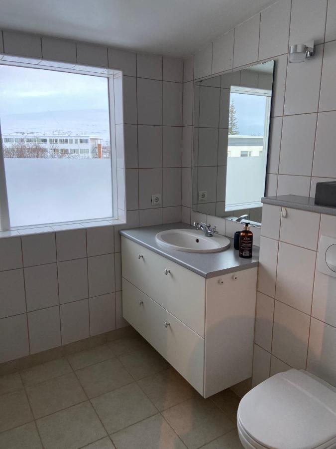 Perfectly Located 3 Bedroom Design Apartment 阿克雷里 外观 照片